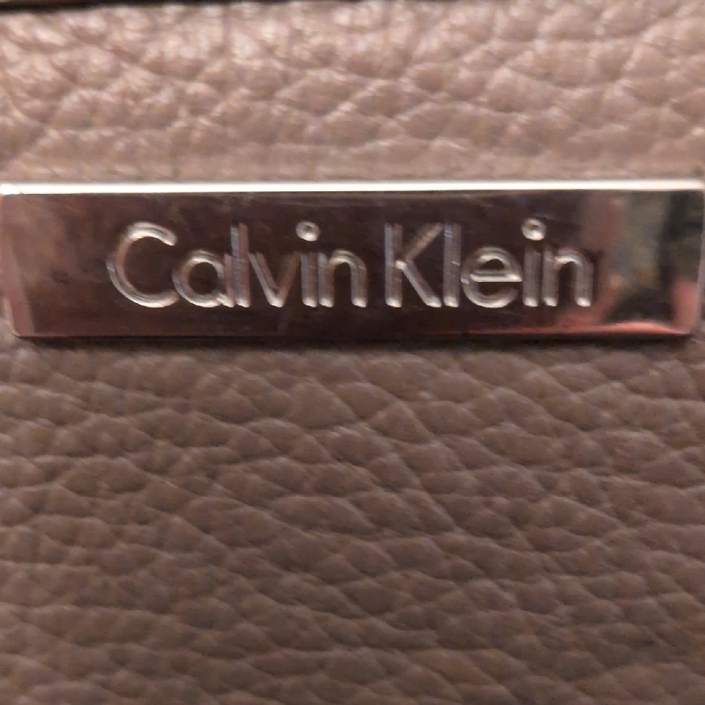 Calvin Klein Gray Leather Wristlet Nwt - Picture 4 of 13